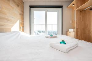 Nice apartment with suberb Sea Views