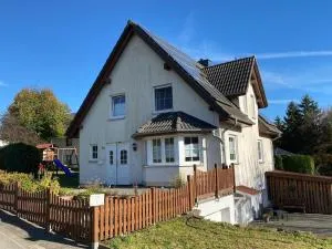 Ferienhaus im Grünen - 恩格尔斯基兴