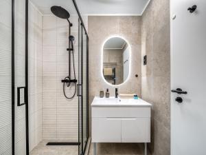 Time Out Suites With Terrace - R30