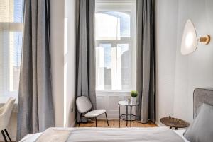 Time Out Suites With Terrace - R30