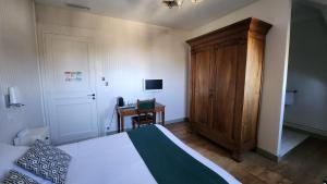 Maisons d'hotes Chateau Pontet d'Eyrans & Spa : Petite Chambre Double