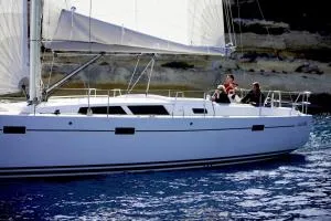 LUNA BAY, voilier 3 cabines 2 sdb en ville - Sète