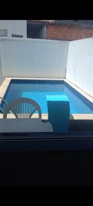 Casa com piscina em jauá