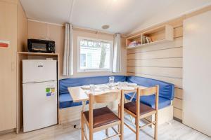 Appartements Mobil home climatise, Wi-Fi, 30 minutes du Puy duFou, proche de la piscine : photos des chambres