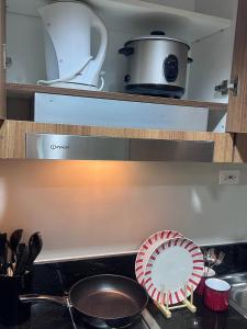 Unistay SHORE 3 Pool view w Balcony near MOA