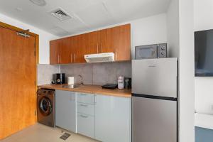 Modern Studio in Production City