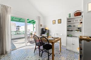 Home2Book Sunlit & Stylish Apt in Playa Honda