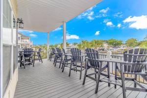 Ocean lakes, Luxury Water Front Home