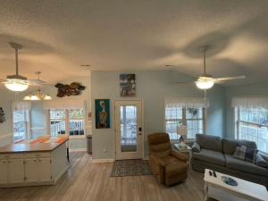 Pet Friendly Golf Cart Elevator