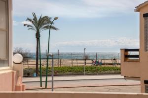 1012 Apartamento cerca de la playa by homeselectspain