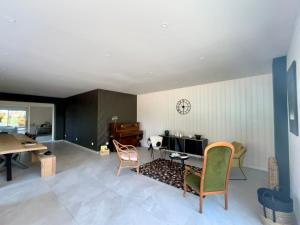 Gîte spacieux à Sanchey près du lac, sauna, jeux, proche nature - FR-1-589-801