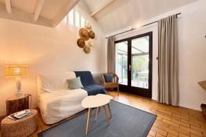 Maisons de vacances Maisonnette refaite a neuf - Jardin - Piscine : photos des chambres