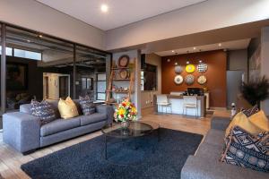 Akanani Apartments