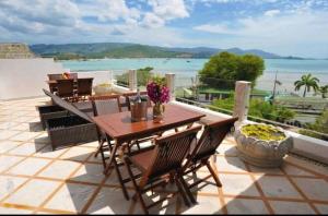 Thai Villa Melitta Bangrak Bohput, Beach, Pool, SeaViews, 6-enSuite, Full Villa, Luxury, AAA Location Koh Samui