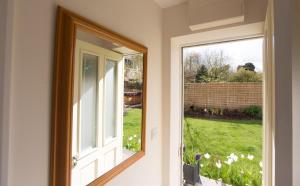 Sunny Studio with privacy and parking in Oxford