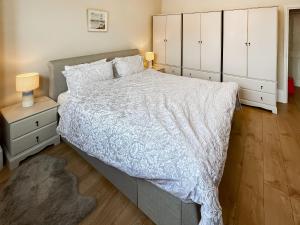 West Bay Apartment