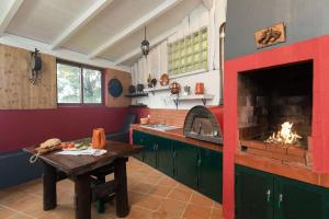 Portas da Levada A by Rent-a-key