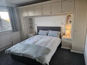 Charming House in Abingdon currently refurbished and furnished to highest standards--available NOW for long and short term stays - Appleton