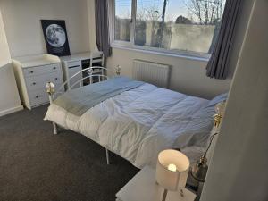 Lovely Abingdon Property-- recently refurbished, available NOW for long and short term stays