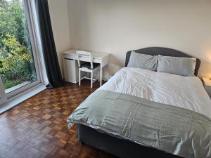 Lovely Abingdon Property-- recently refurbished, available NOW for long and short term stays