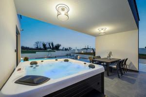 Villa Orbanić by Istrialux