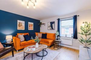 Modern Apartment in Chester by 53 Degrees Property, Ideal for Couples, City Centre Location!