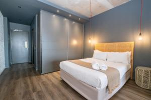 The Wex - 6th Floor Apartment with Parking