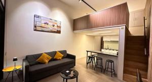 The Establishment Bangsar #2216 by Ouki