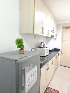 Sea Residences - Jan 0976-206-7884