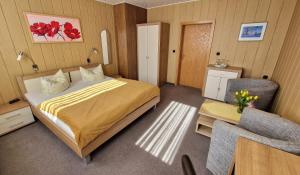 Double Room with Private External Bathroom room in Hotel-Pension Am Kirschberg