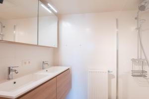 Wonderful new apartment close to the beach