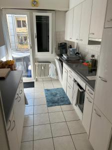 EUROVISION! Spacious 3 bedroom apartment, great location, 30 min to Eurovision