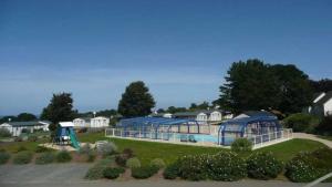 Campings Chalet 2 etoiles - Piscine - ccab0ii : photos des chambres