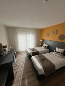 Hotels L'Espadon : Chambre Triple Supérieure avec Balcon