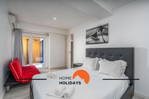 #296 Praia da Rocha by Home Holidays