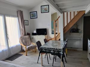 Maisons de vacances VILLA 3 chbres Vue mer maison avec piscine ds residence proche commodites et plages de sable : photos des chambres