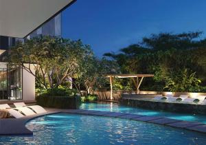 Quiet Luxury Suite with Balcony - City View - Zenity District 1
