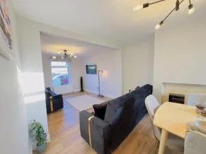 LakeDistrict Poolside by Sleepy - Bootle