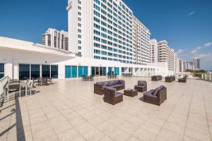 Shine Suites Balcony Duplex 12