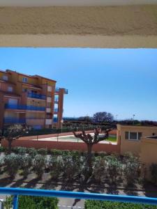 Appartement 4 personnes avec terrasse, parking et piscine collective - V0784