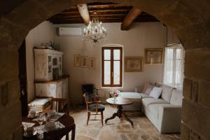 Ewas Cretan Vintage Houses