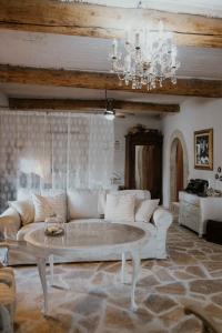 Ewas Cretan Vintage Houses