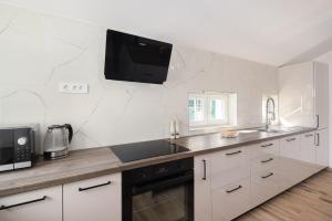 Hedonist Apartment
