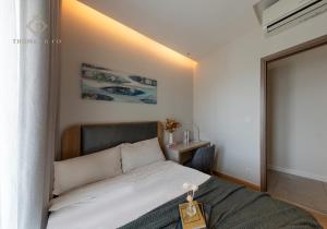 Elegant Zenity and D1Mension condos in District 1 - Host by Thomas