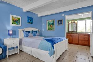The Waterway 230 by Sea Scape Properties