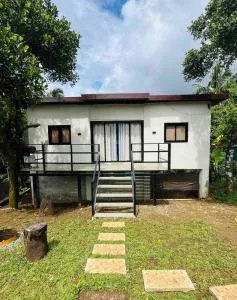 Tiny Uphill Cabin - Palocpoc