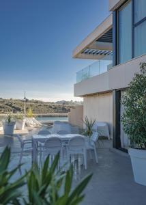 Alojamientos Turísticos Puerto de Suances junto a la playa, terraza y garaje privado