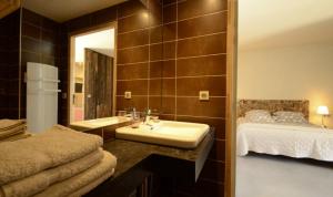 Appartements LA FERME DU MARAIS GIRARD (Villas) : photos des chambres