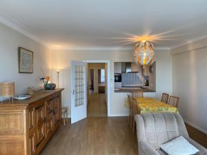 Apartment in Nieuwpoort by the Beach