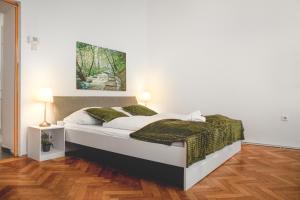 Modern 3BR Stay Ideal for Group Getaways & Families